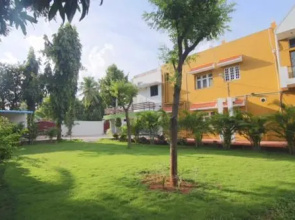 Mani Royal Stay