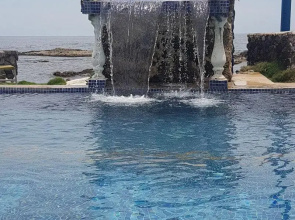 Hotel La Cueva De Limón