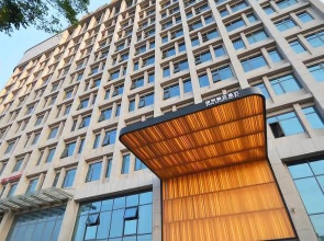 East Select Hotel