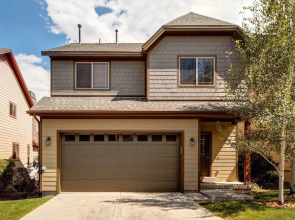 5640 Kodiak Way Townhouse by RedAwning