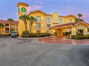La Quinta Inn by Wyndham Orlando Airport West