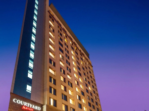 Courtyard by Marriott Gurugram Downtown