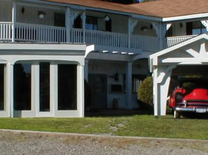 Jenny's Country Manor