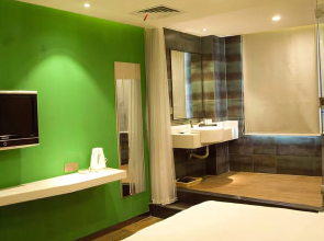 Taoran Zhixing Fashion Hotel
