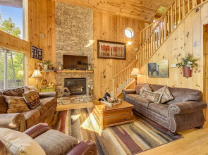 Livin On Mountain Time 4 Bedroom Cabin by RedAwning