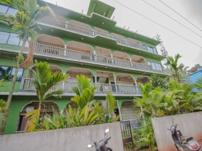 OYO 14181 Home Garden View Studio Morjim Beach