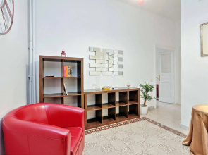 Aventino Piramide apartments - Historical area