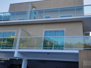 Excelente Casa na Praia do Peró com 1 quarto e 02 suítes