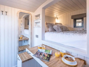 Bo Peep Shepherds Hut Thorpeness Air Manage Suffolk