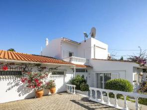 Comfortable Villa in Carvoeiro, Algarve