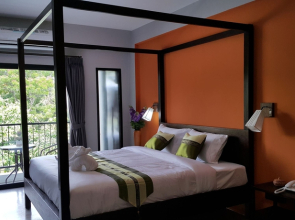 Regency Inn  Suites