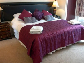 Ty Dre Apartments