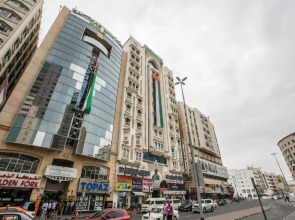 Landmark Plaza Hotel