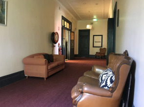 Caledonia Hotel