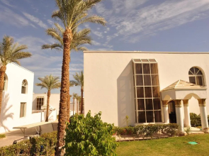 Carlton Luxury Resort
