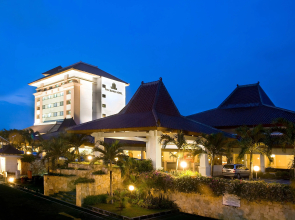 The Sunan Hotel Solo