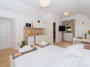 Studio apartment JELI
