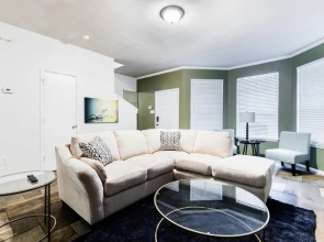Garland   Spacious Townhouse