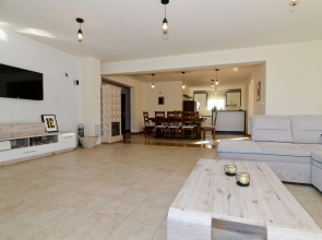 Spacious Apartment in Ljubac With Terrace