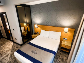 Triada Hotel Karakoy