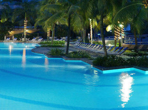 Renaissance Kuala Lumpur Hotel & Convention Centre