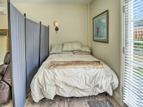 Pleasant Hill Studio w/ Pool & Hot Tub Access
