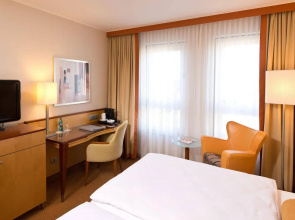 Отель The Q - Quadro City Hotel