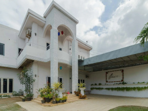 RedDoorz Syariah near Museum Tsunami Aceh 2