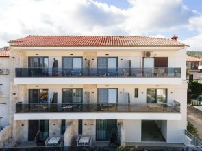 Amalthia Luxury Suites