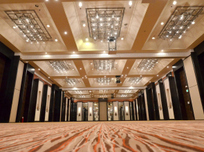 Quest Plus Conference Center, Clark
