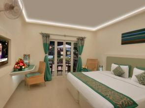 The Golden Crown Hotel & Spa, Colva