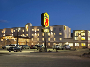 Home Inn and Suites Lloydminster