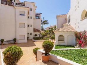 Puerta Del Mar Beachfront And Pool