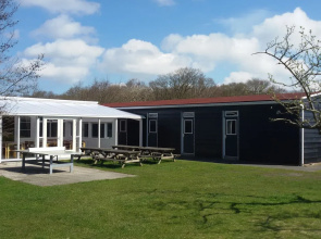 Detached holiday home with extra facilities near the sea