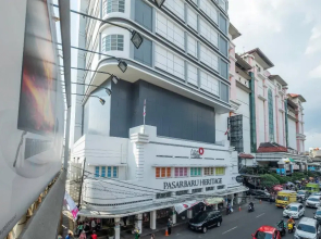 Super Oyo Collection O 22 Hotel Pasar Baru Heritag