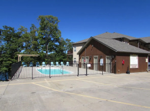Lower Level Vacation Condo  B-3 at Vickery Resort by RedAwning