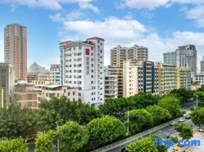 Echarm (Maoming High Speed Railway Station North Square)