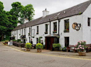 The Falls Of Dochart Inn
