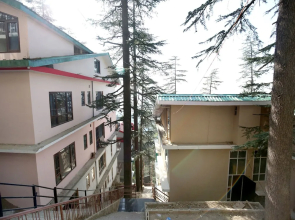 OYO 9895 Home Valley view 1BHK Bharari