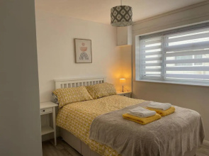 Romney Sands Holiday Apartment