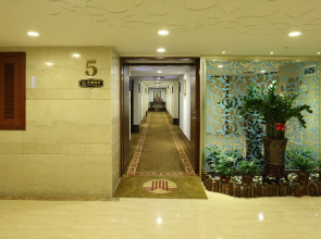 New World Hotel