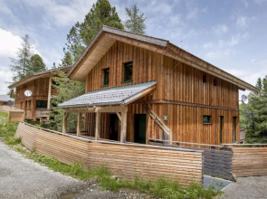 FH #15 mit Sauna & Sprudelbad Aussen