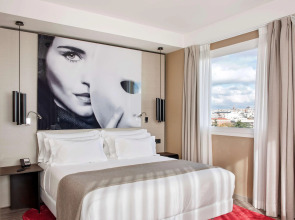 NH Collection Madrid Suecia