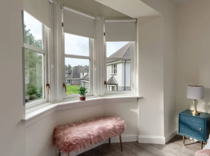 Captivating 3-bed Apartment by Gleneagles