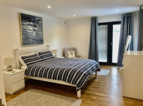 Countryside Annex- Sleeps 2, Free Parking & Garden