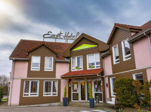 East Hotel