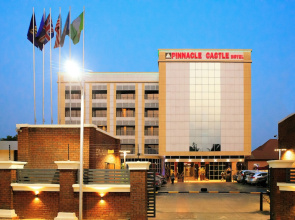 Pinnacle Castle Hotel Asaba