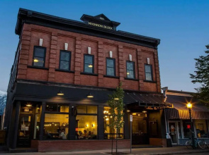 Eleven Revelstoke Lodge