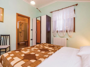 Amazing Home in Icici With Wifi and 2 Bedrooms