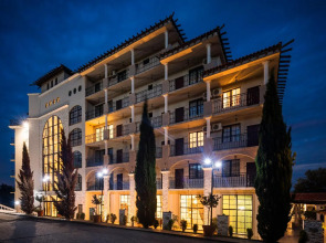 The Cliff Beach & SPA Hotel